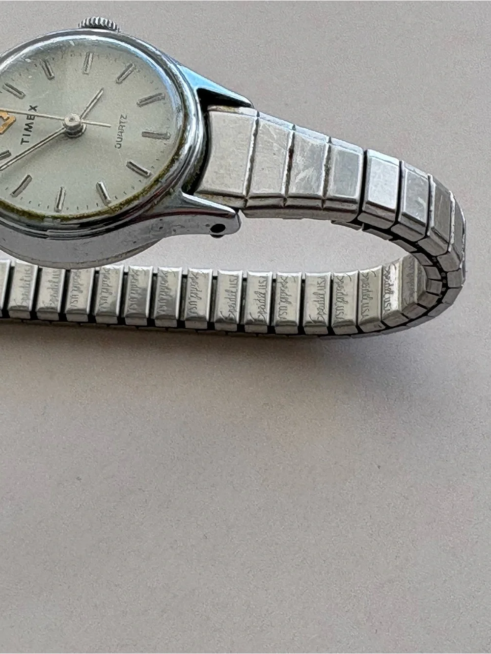 Vintage Women’s Timex Silver Tone bracelet Watch